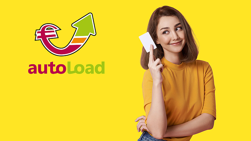 autoload - und das Guthaben reicht immer aus! Gelbe Grafik mit der Aufschrift "Autoload". Eine junge Dame hält eine Mensakarte in die Höhe.